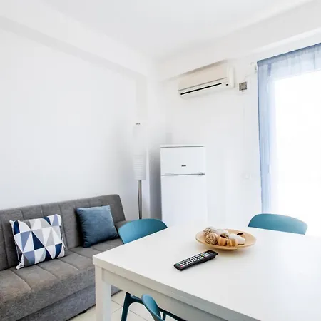 Marina Di Ragusa Residence 3*